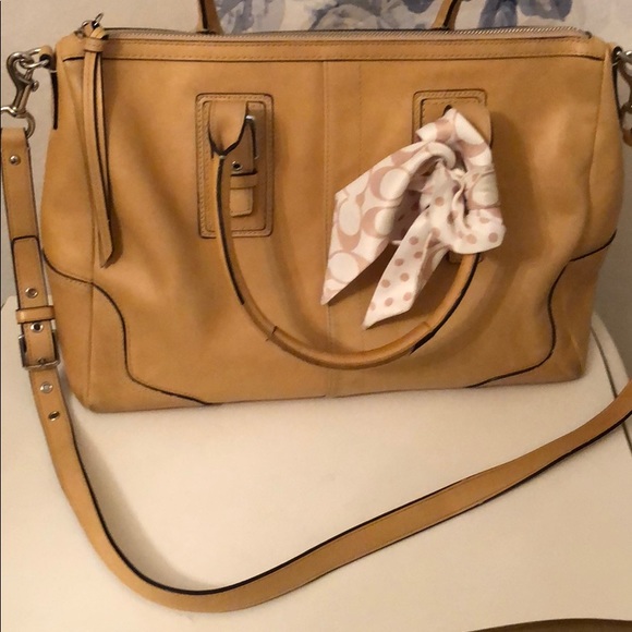 Leather coach purse - Picture 3 of 7